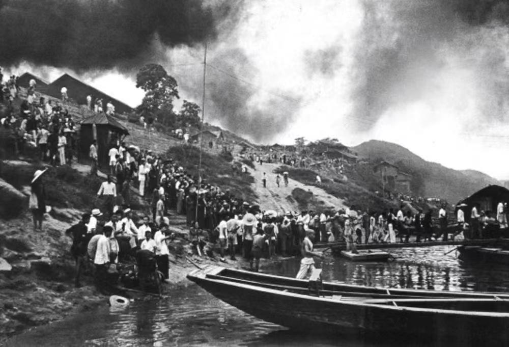 1937年，中央制藥廠 (西南藥業前身)為抗日戰爭中數百個師級以上單位提供了大量麻醉藥品